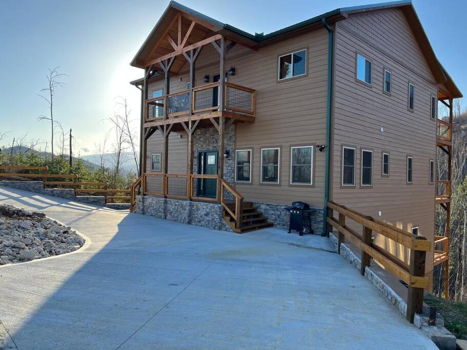 * * 4 Master Bedrooms, Views, Theater, Arcade, Evc Gatlinburg Buitenkant foto