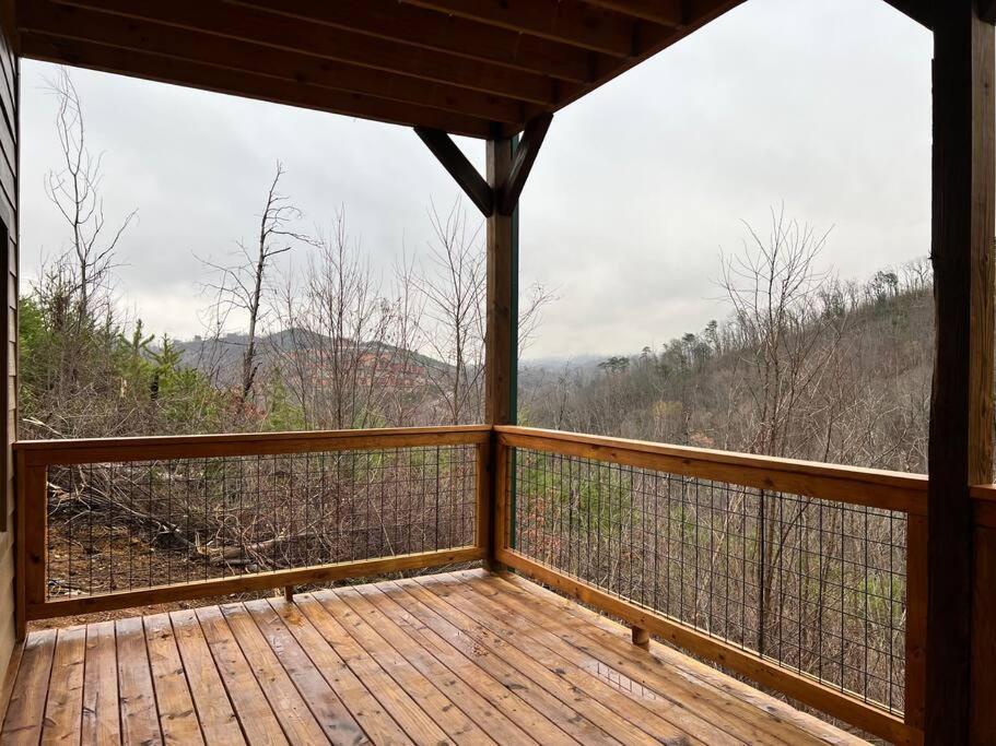 * * 4 Master Bedrooms, Views, Theater, Arcade, Evc Gatlinburg Buitenkant foto