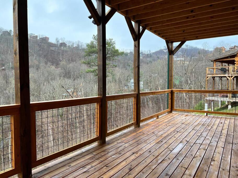 * * 4 Master Bedrooms, Views, Theater, Arcade, Evc Gatlinburg Buitenkant foto