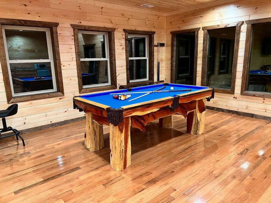 * * 4 Master Bedrooms, Views, Theater, Arcade, Evc Gatlinburg Buitenkant foto