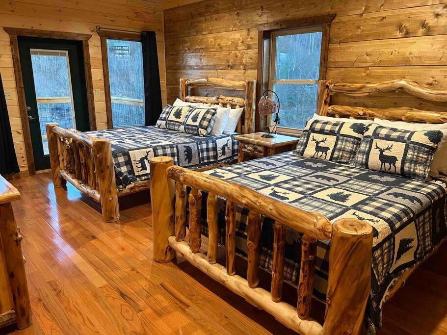 * * 4 Master Bedrooms, Views, Theater, Arcade, Evc Gatlinburg Buitenkant foto